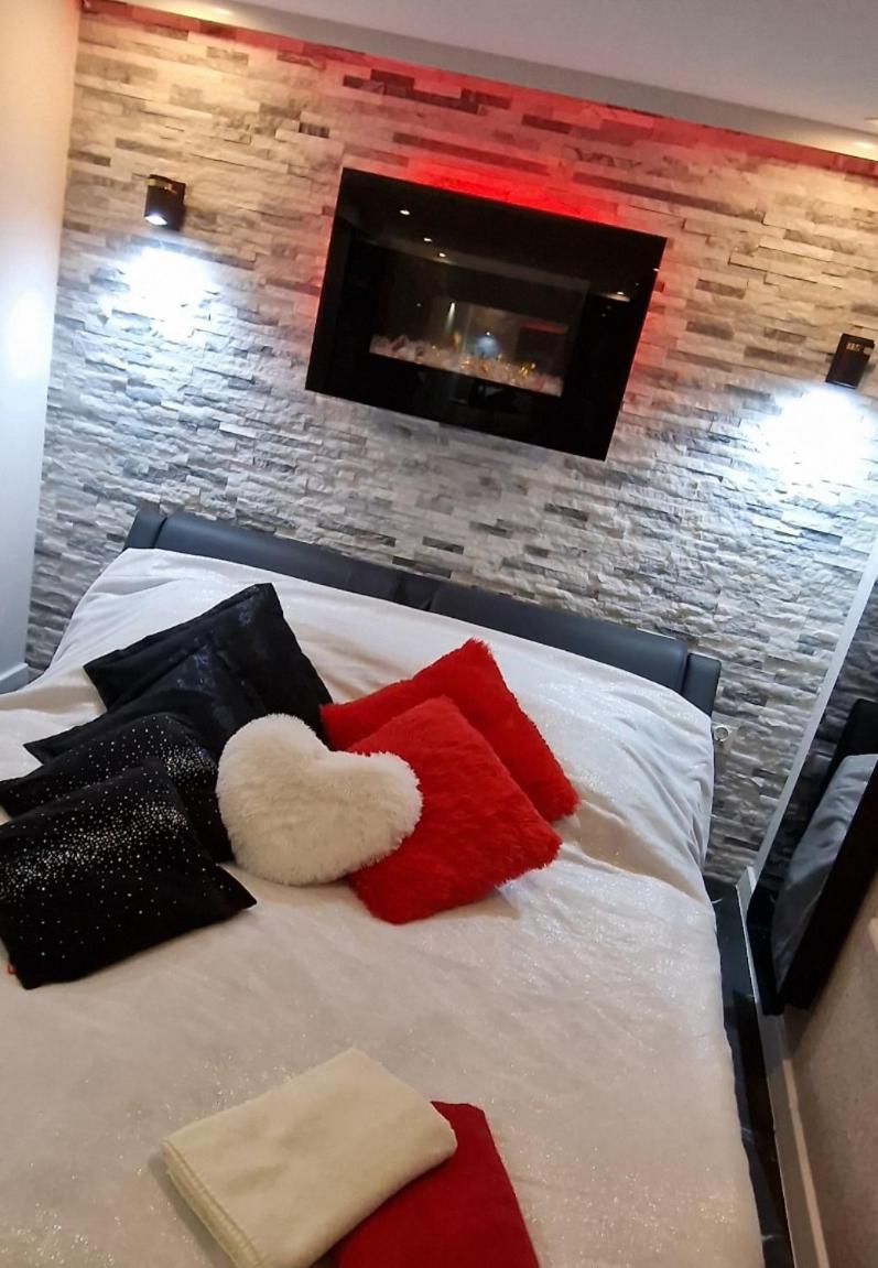 Z Jacuzzi Apartment